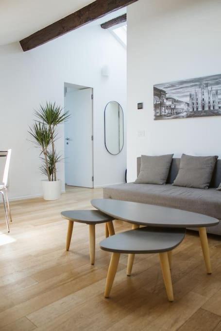Apartment Duomo Modern Milan